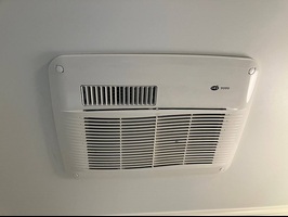LINE_ALBUM_佐藤様邸浴室換気乾燥暖房機改修工事_230501_9