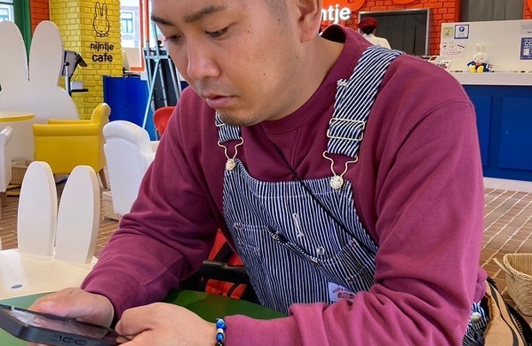 line_2489895482256374